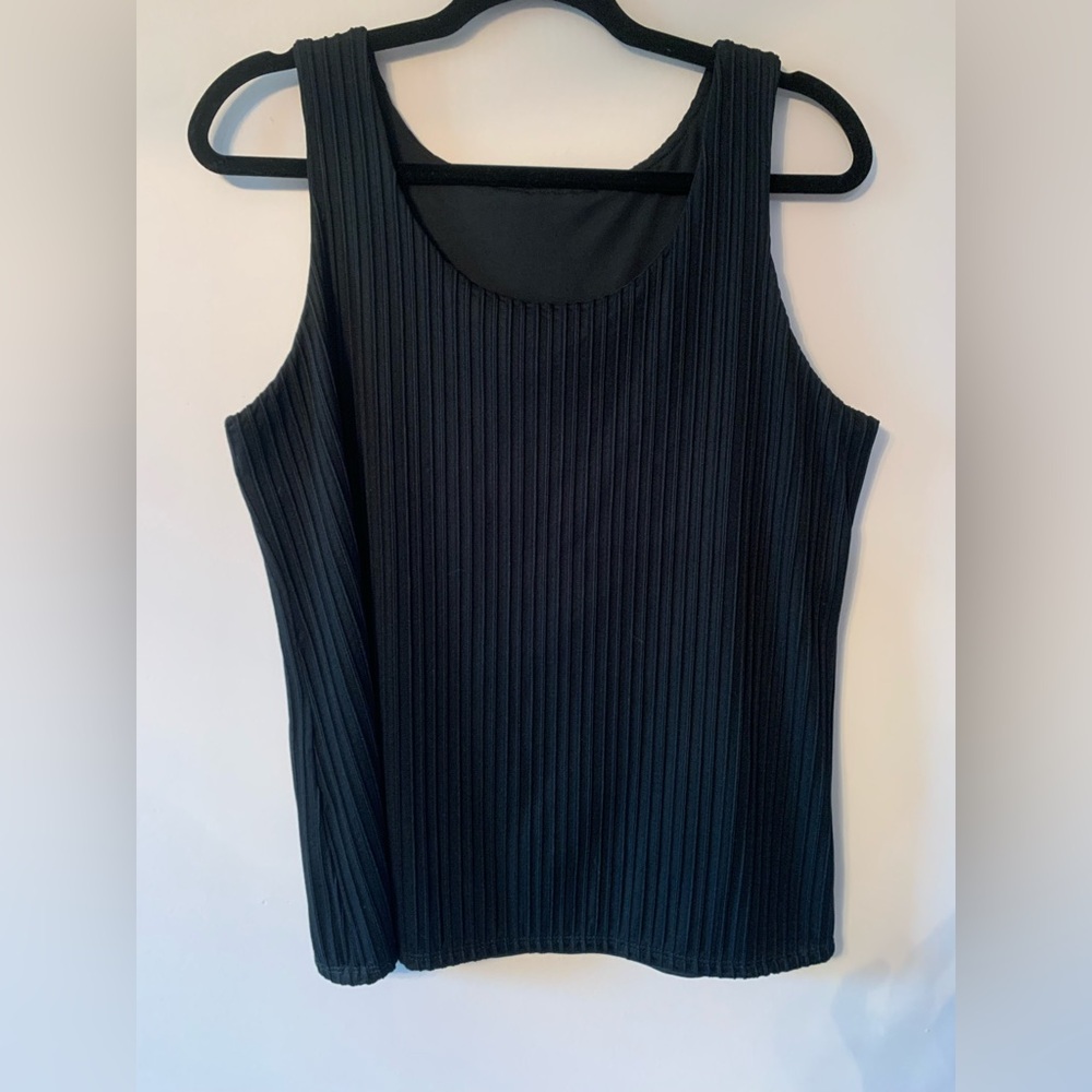 Connie Roberson Black Silk Ribbed Tank Top, size large classic luxury